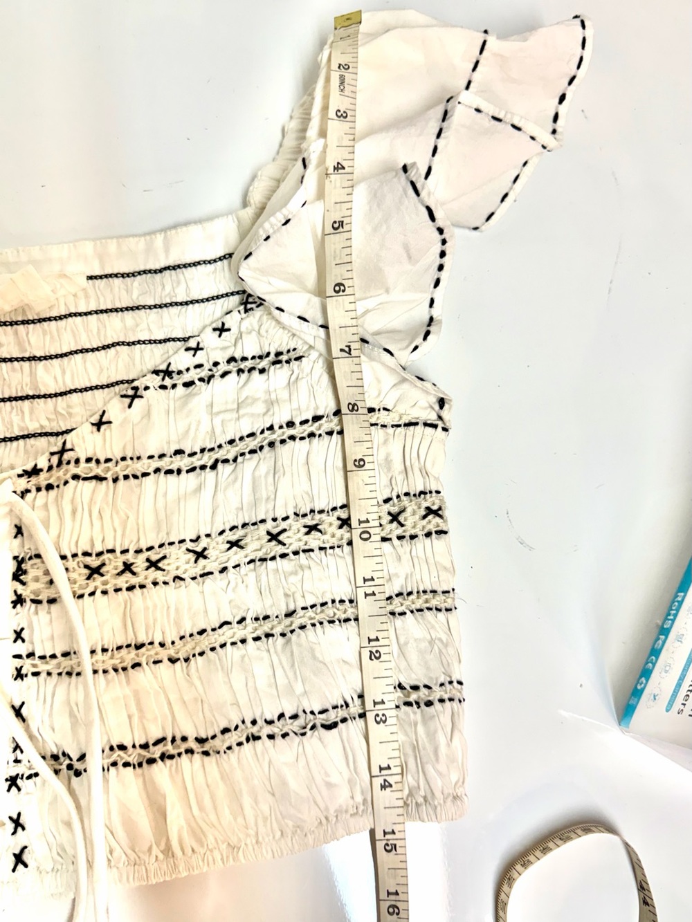 Anthropologie White Smocked
Embroidered Puff Sleeve Crop Top S - Picture 6 of 13